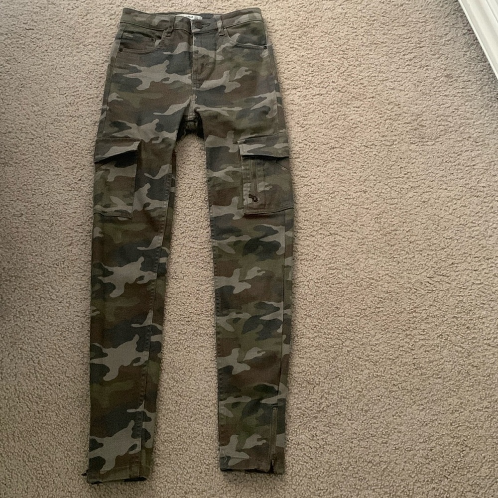 Skinny camo pants from Pull&Bear. No US size given I’m a size 00 short fit snug